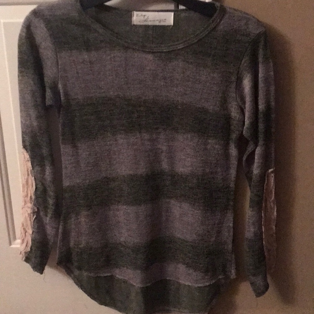 Long sleeve shirt